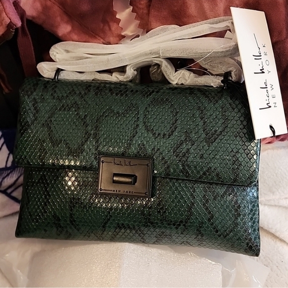 Nicole Miller Green and Black Textured Crossbody Bag Snakeskin Pattern 9X7X3 - Picture 1 of 11